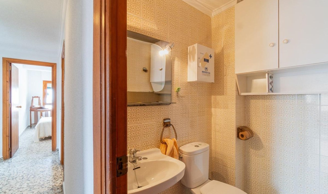 Reventa - Apartamento / piso - Torrevieja - Playa de los Naufragos