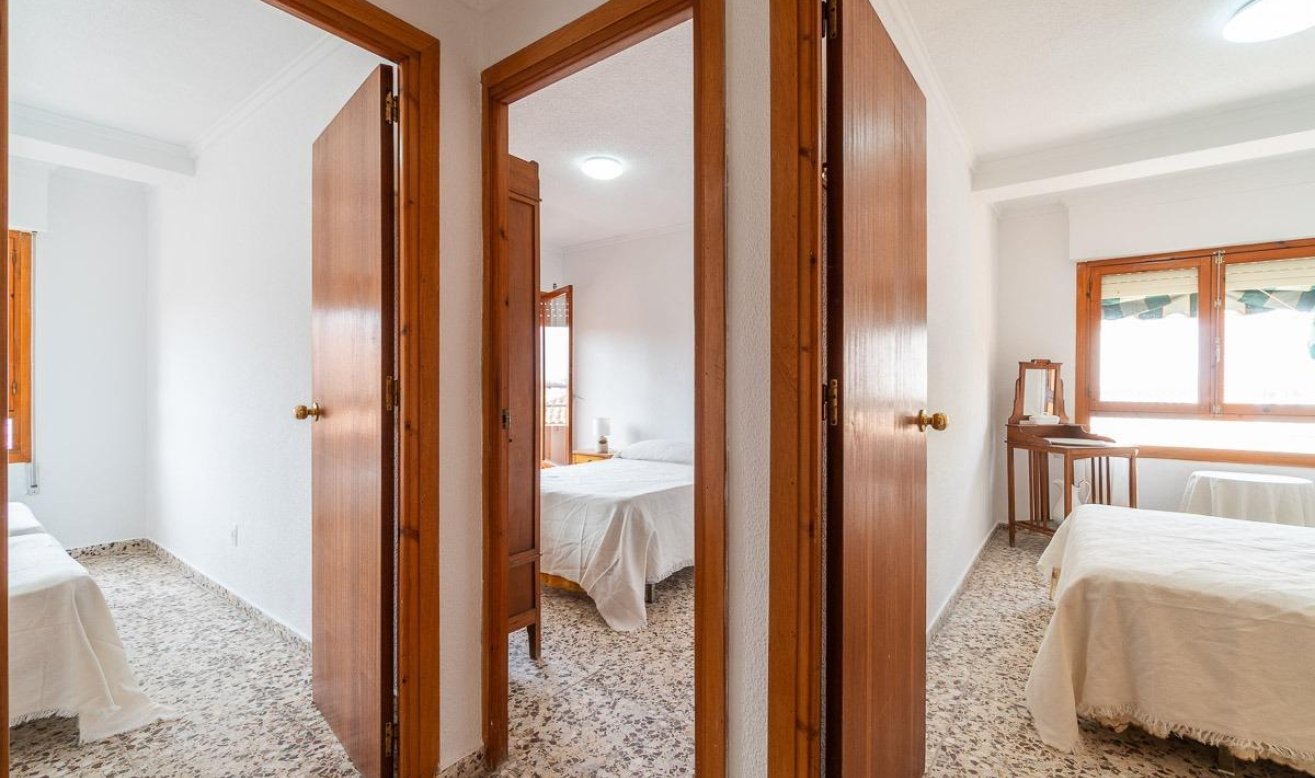 Reventa - Apartamento / piso - Torrevieja - Playa de los Naufragos