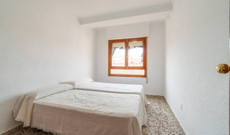 Reventa - Apartamento / piso - Torrevieja - Playa de los Naufragos