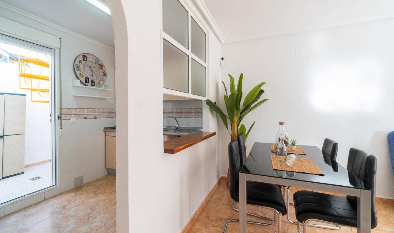 Reventa - Villa - Torrevieja - El limonar