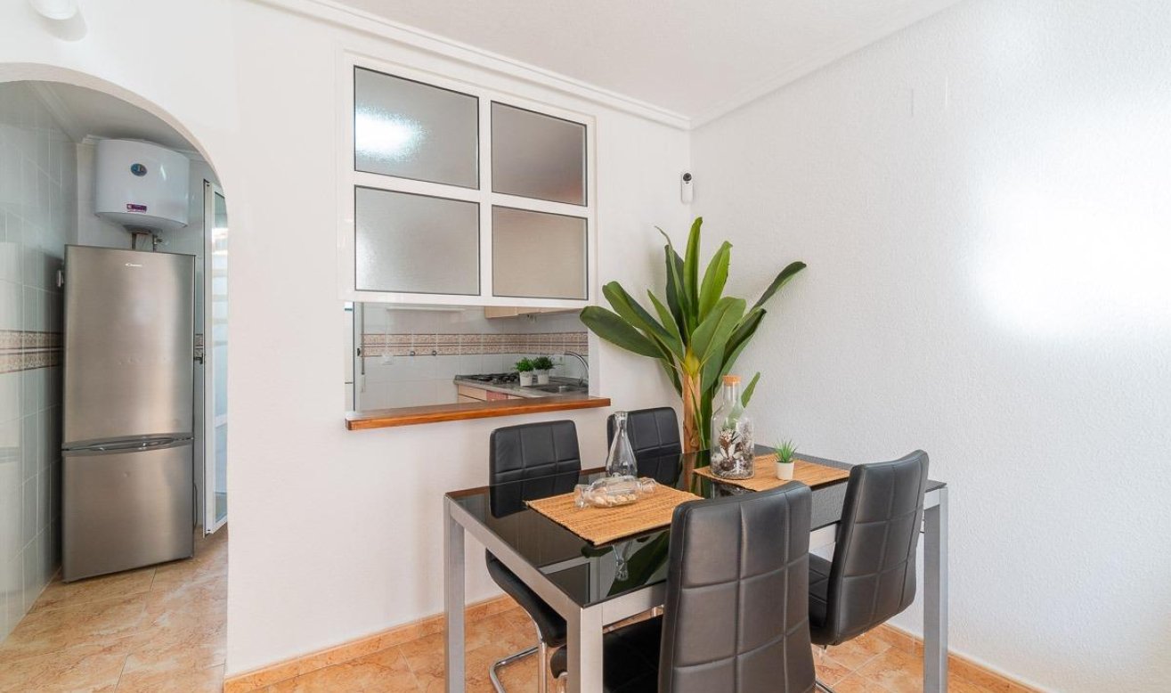 Reventa - Villa - Torrevieja - El limonar