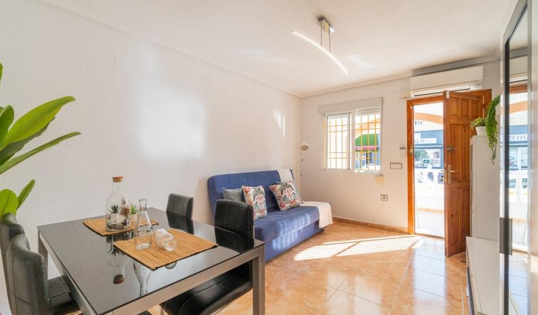 Reventa - Villa - Torrevieja - El limonar