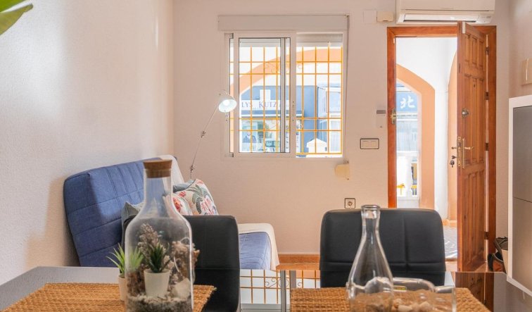 Reventa - Villa - Torrevieja - El limonar