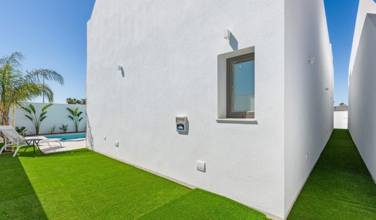 Obra nueva - Villa - Los Alcazares - Serena Golf