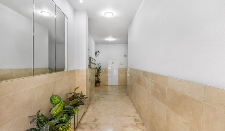 Reventa - Apartamento / piso - Torrevieja - Playa del cura