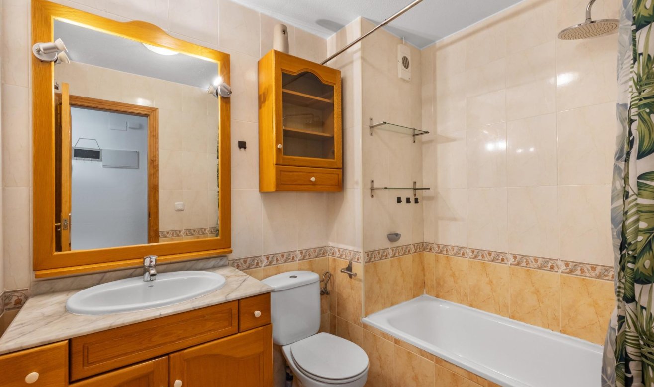 Reventa - Apartamento / piso - Torrevieja - Playa del cura