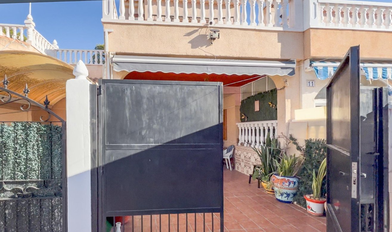 Reventa - House - Torrevieja - Los Balcones - Los Altos del Edén