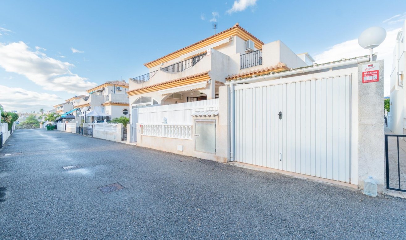 Reventa - House - Orihuela Costa - Playa Flamenca