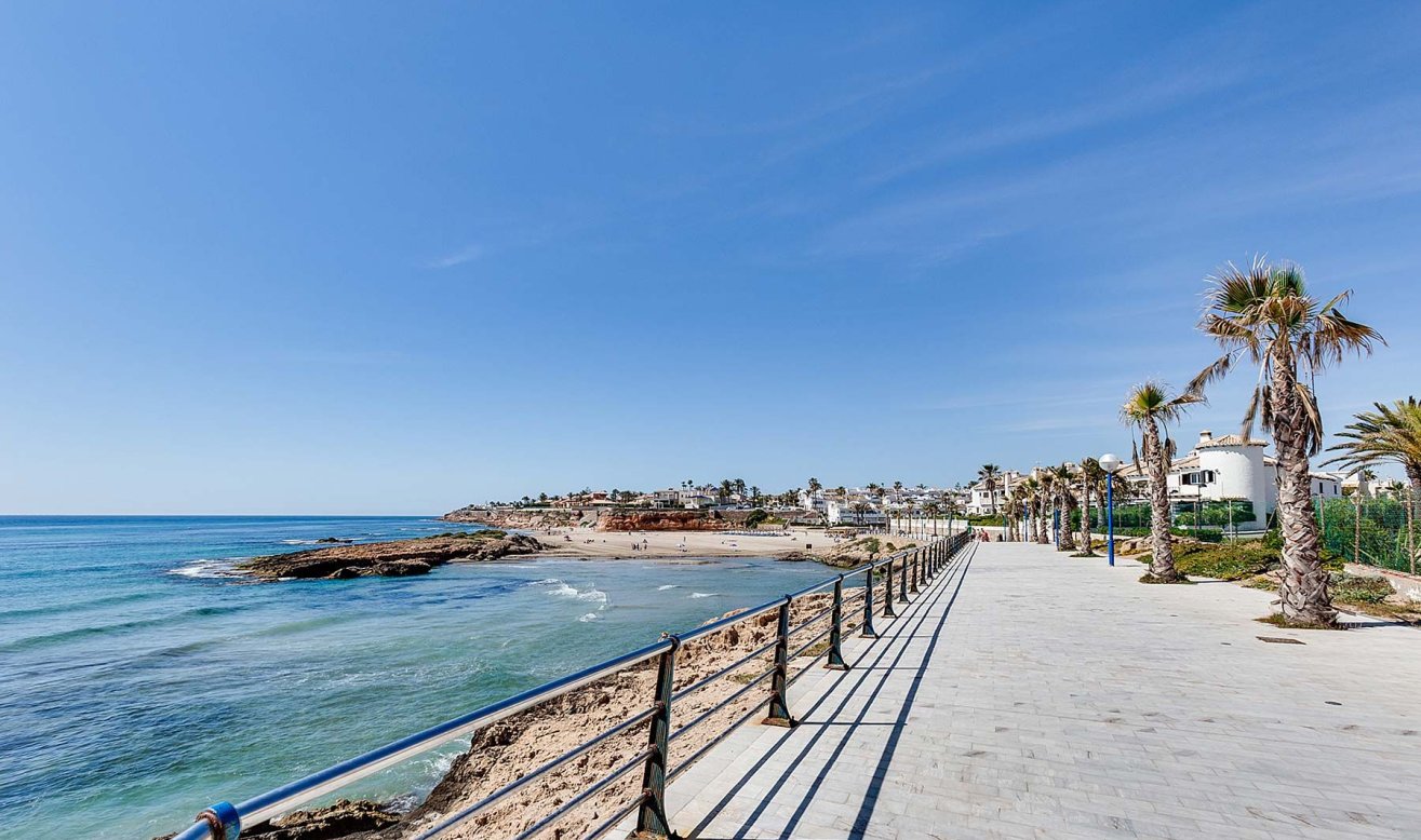 Obra nueva - Villa - Orihuela Costa - La Zenia