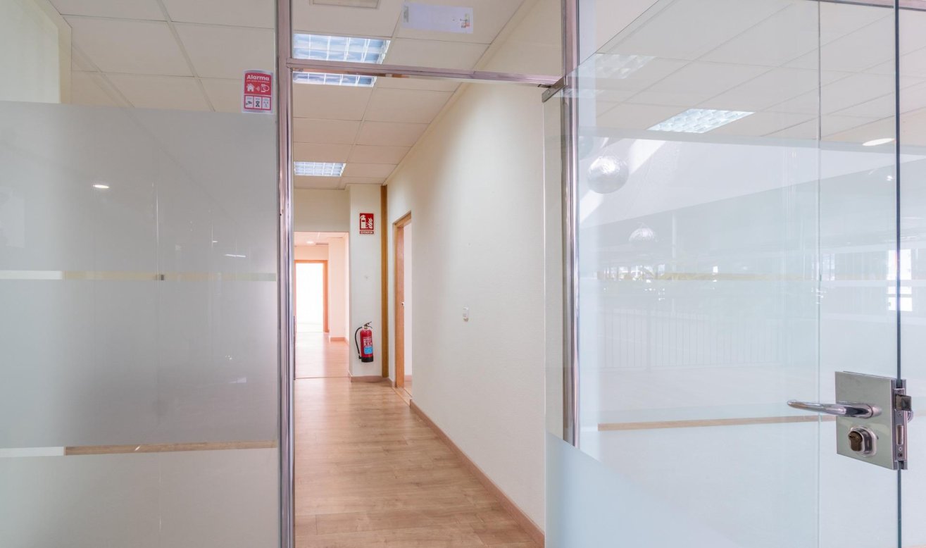  - Commercial Unit - Orihuela Costa - Playa Flamenca