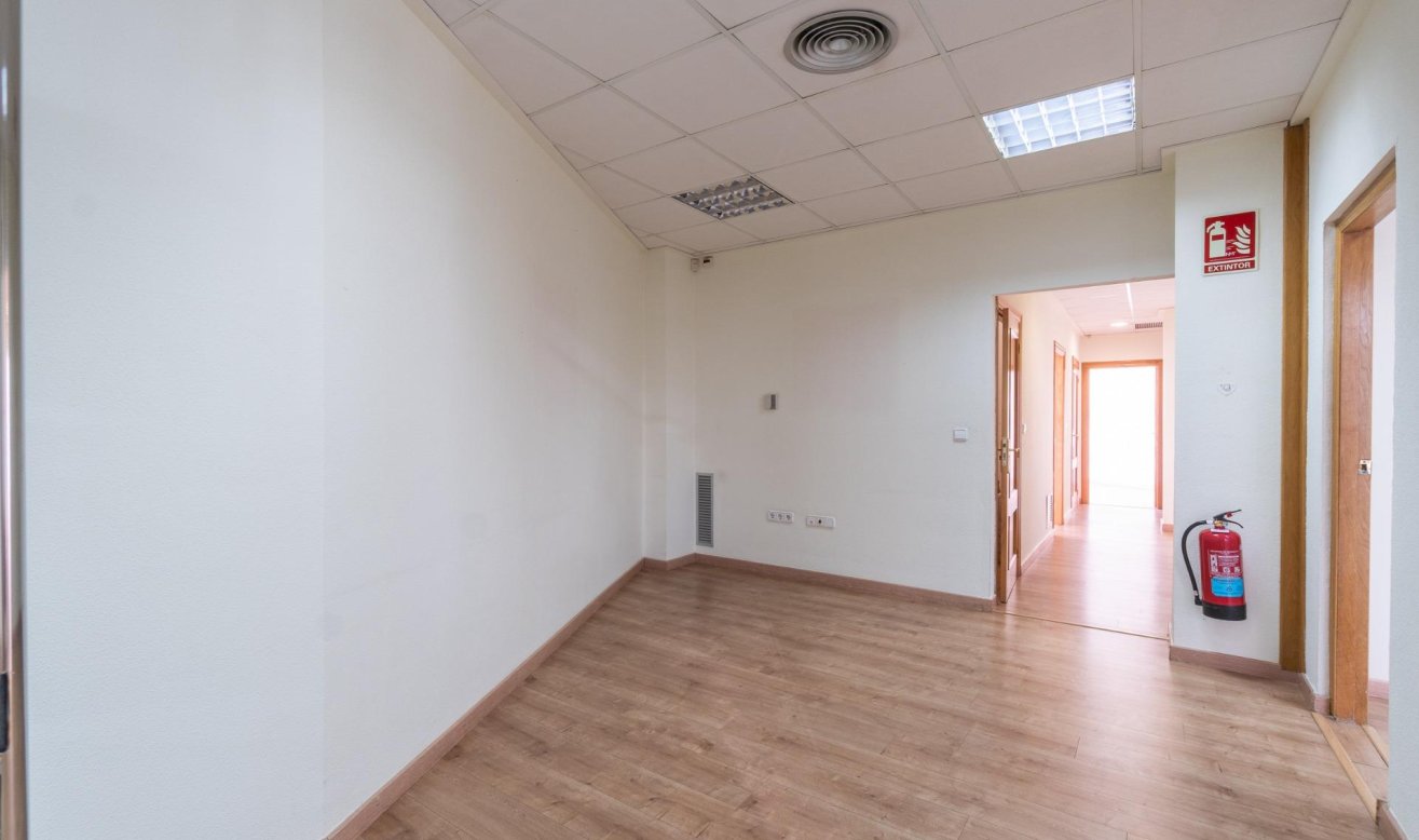  - Commercial Unit - Orihuela Costa - Playa Flamenca