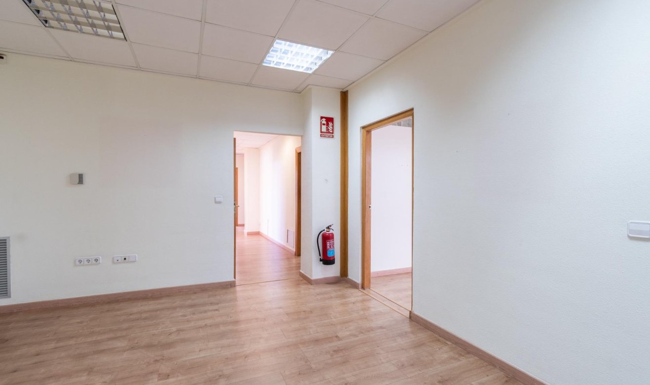  - Commercial Unit - Orihuela Costa - Playa Flamenca