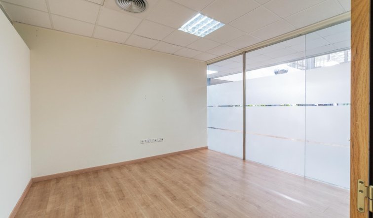  - Commercial Unit - Orihuela Costa - Playa Flamenca