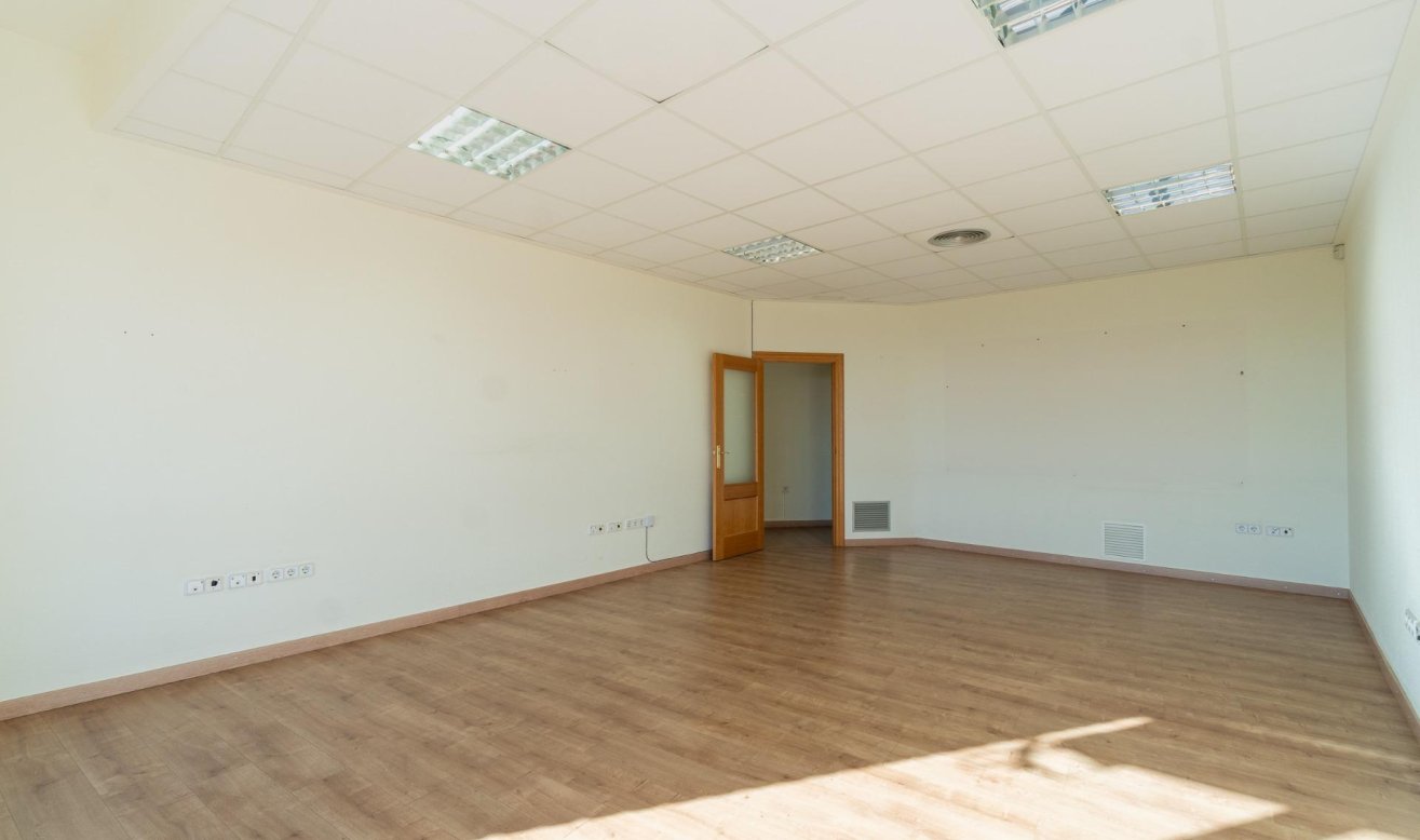  - Commercial Unit - Orihuela Costa - Playa Flamenca