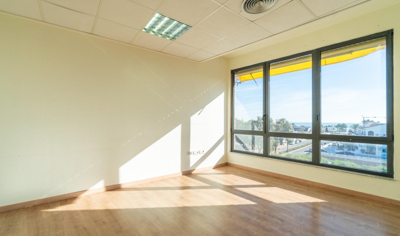  - Commercial Unit - Orihuela Costa - Playa Flamenca