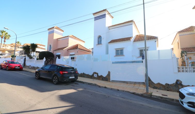 Reventa - Detached Villa - Orihuela Costa - Villamartin