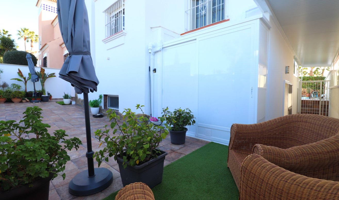 Reventa - Detached Villa - Orihuela Costa - Villamartin