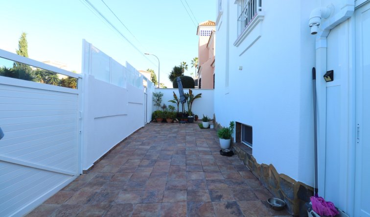 Reventa - Detached Villa - Orihuela Costa - Villamartin