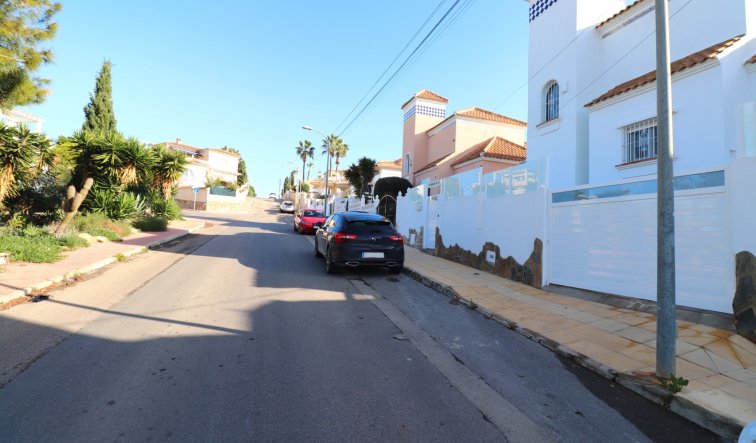 Reventa - Detached Villa - Orihuela Costa - Villamartin