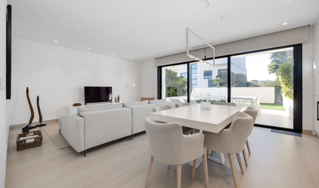 Resale - Apartment / flat - Las Colinas Golf Resort