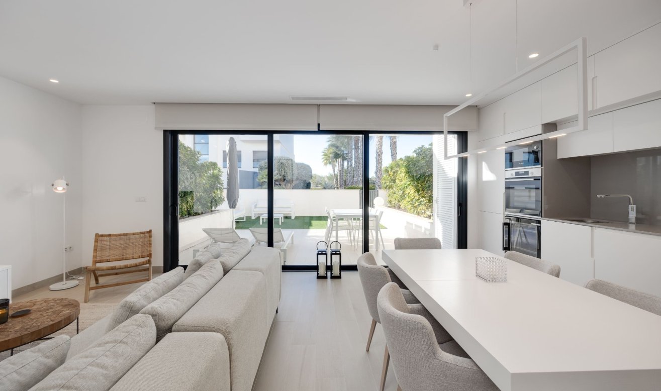 Resale - Apartment / flat - Las Colinas Golf Resort