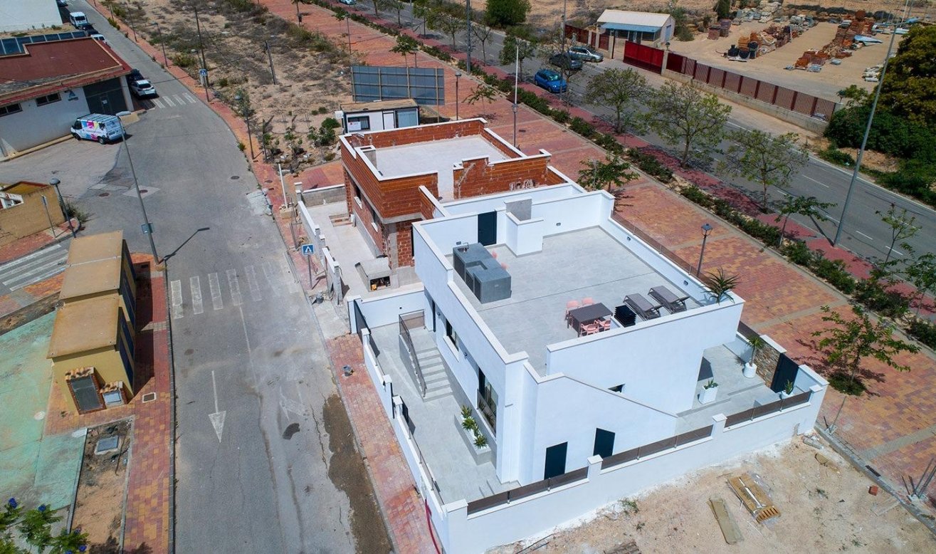 Obra nueva - Villa - Sucina