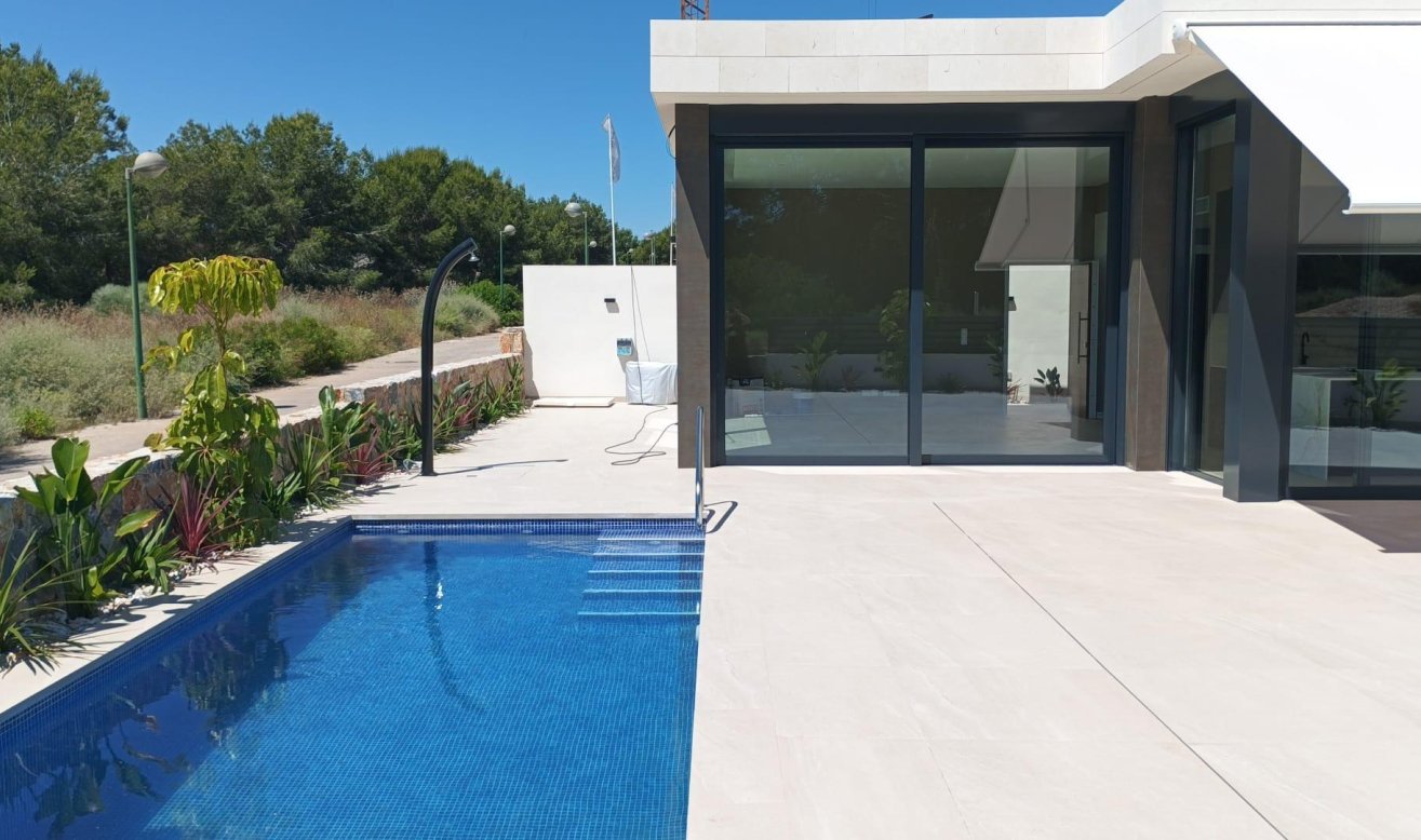 Obra nueva - Villa - Pilar de la Horadada - Roda Golf