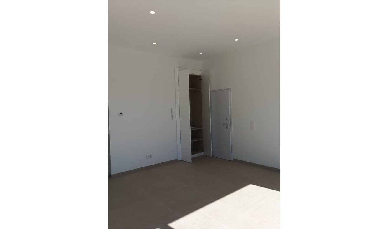 Obra nueva - Villa - Pilar de la Horadada - Roda Golf