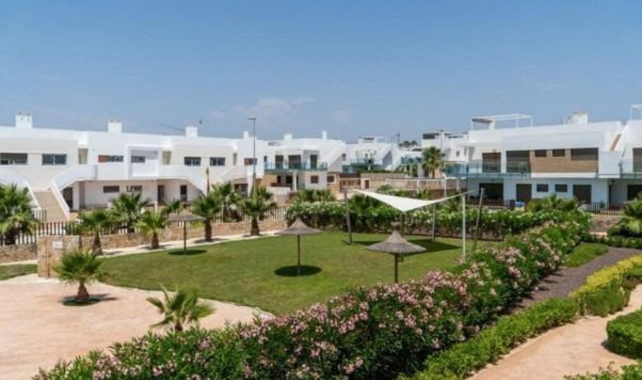 Obra nueva - Bungalow - Orihuela - Vistabella Golf