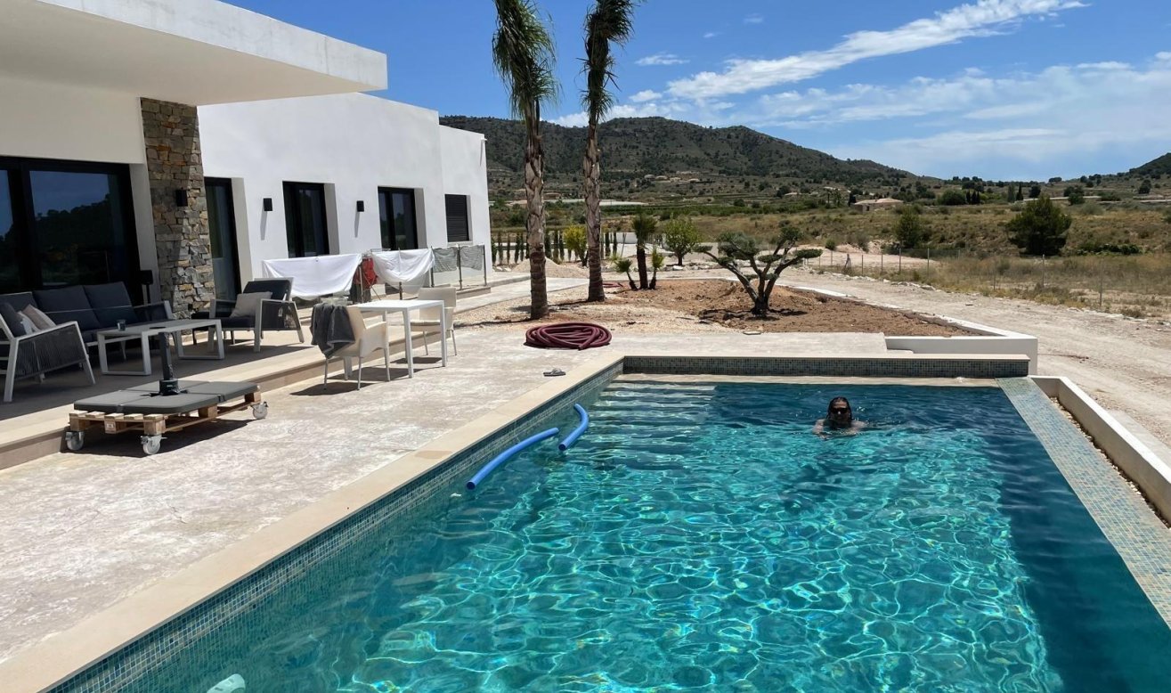 Obra nueva - Villa - Pinoso - Casas Pastor
