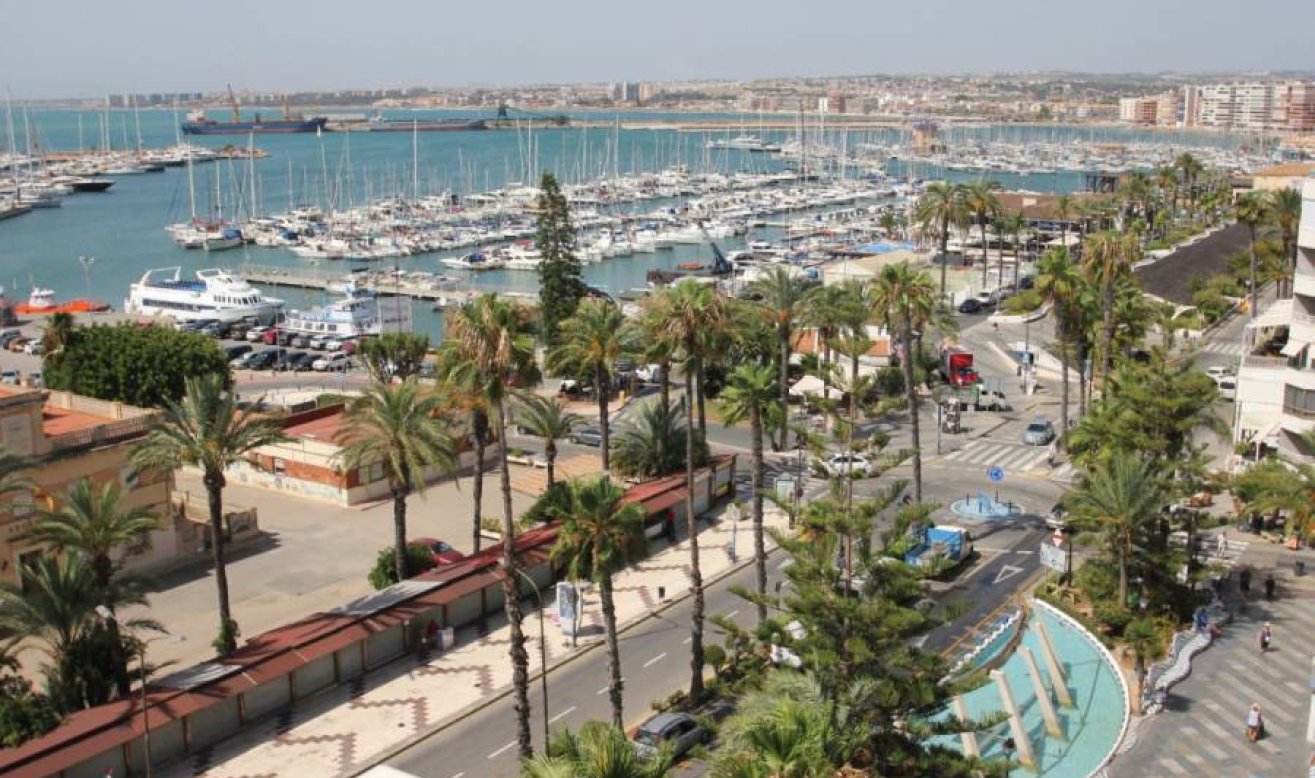 Reventa - Apartamento / piso - Torrevieja - CLUB NAUTICO TORREVIEJA