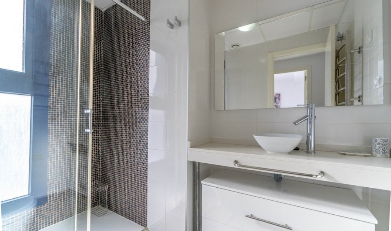 Reventa - Apartamento / piso - Torrevieja - Punta prima