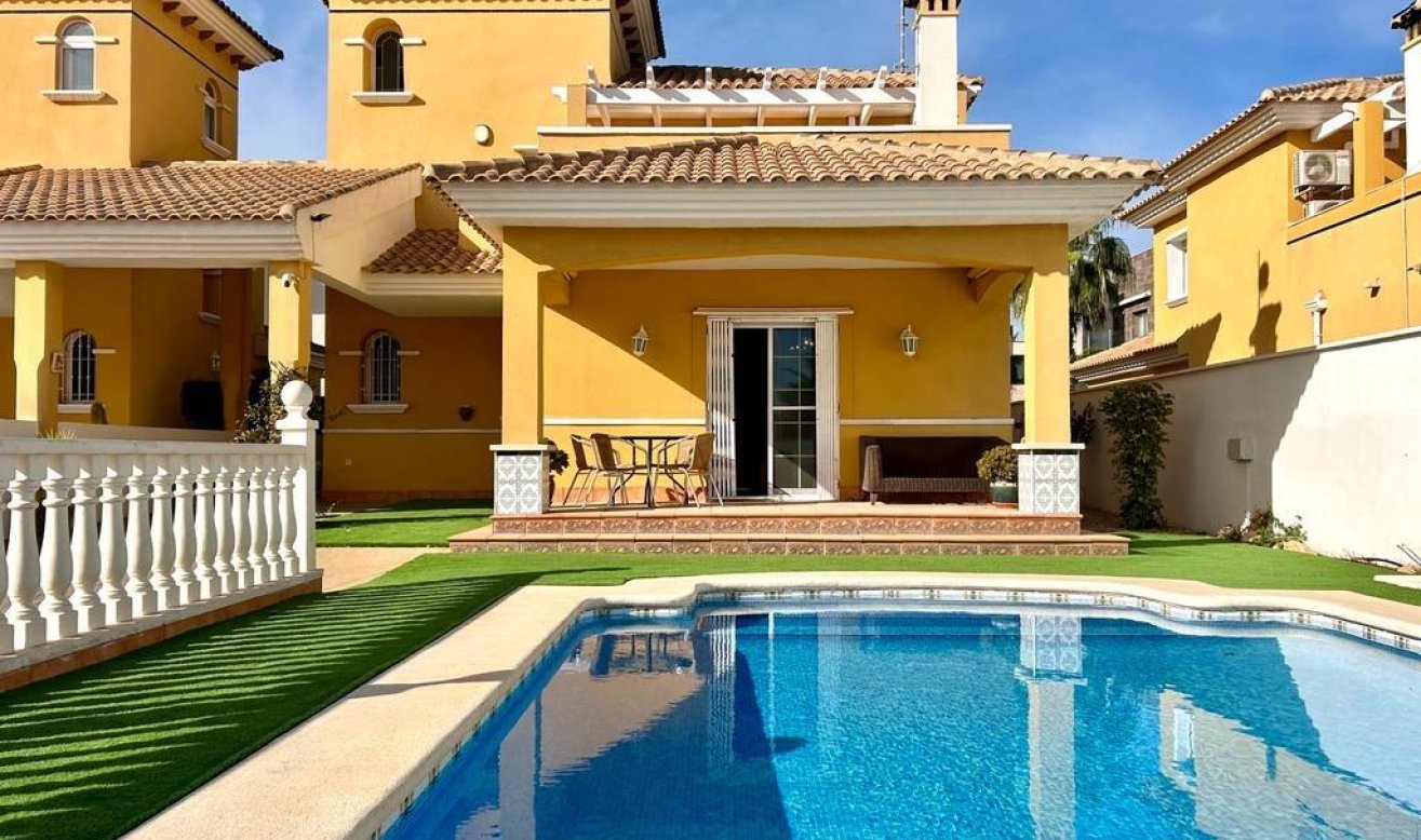 Reventa - Villa - Orihuela Costa - Cabo Roig