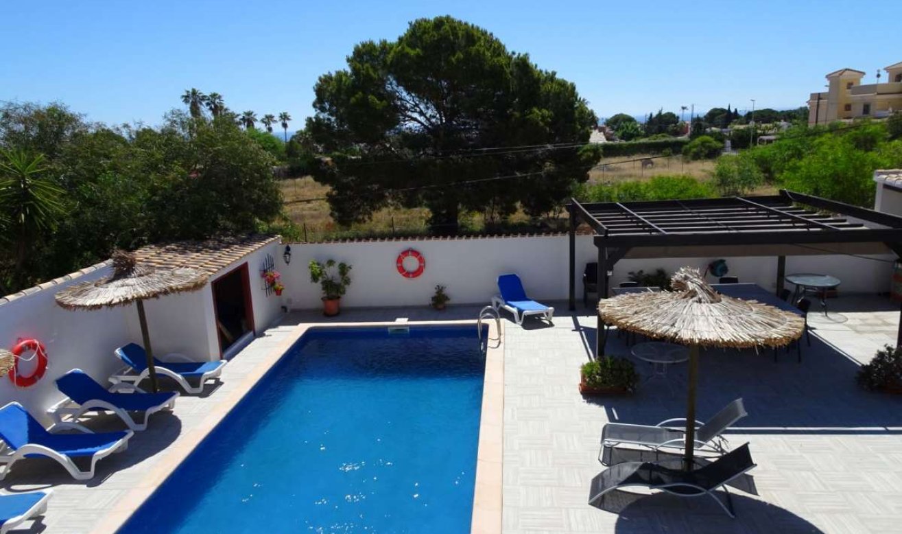 Resale - Villa - Cabo Roig