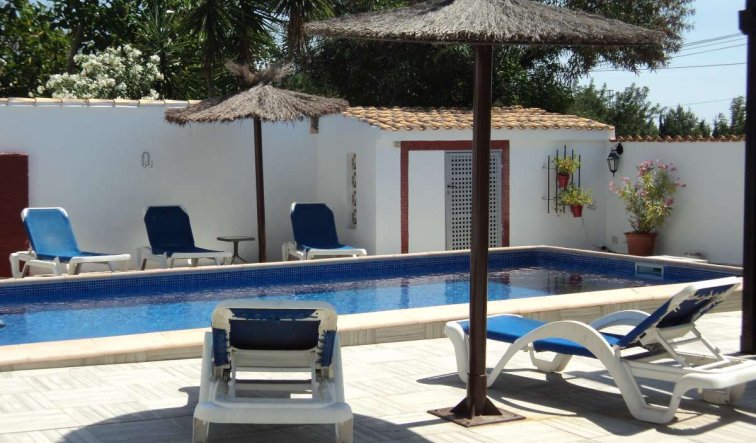 Resale - Villa - Cabo Roig