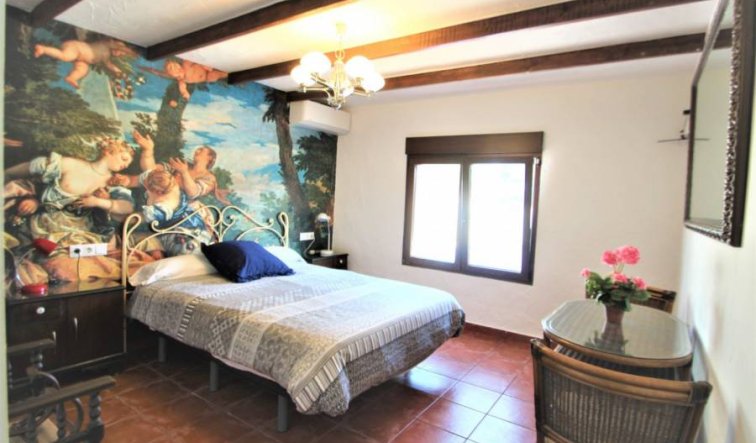 Resale - Villa - Cabo Roig