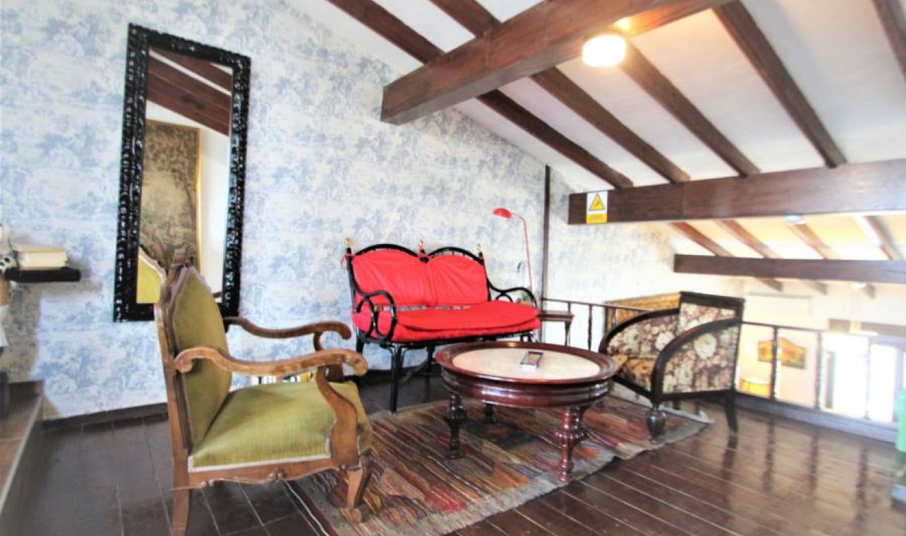 Resale - Villa - Cabo Roig