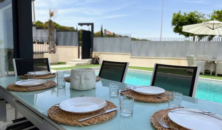 Reventa - Villa - San Miguel de Salinas
