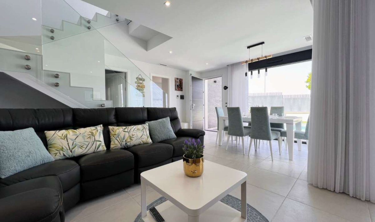 Reventa - Villa - San Miguel de Salinas