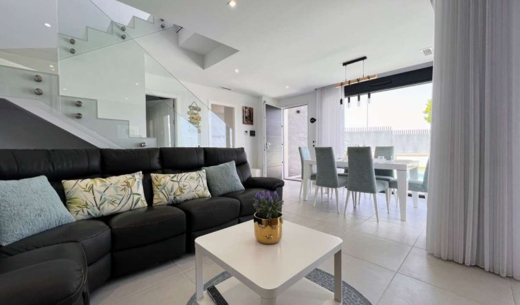 Reventa - Villa - San Miguel de Salinas