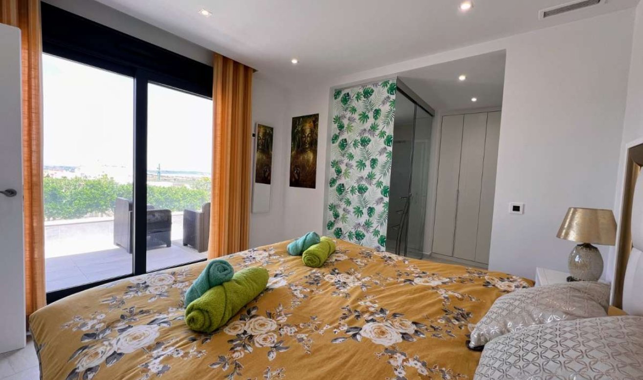 Reventa - Villa - San Miguel de Salinas