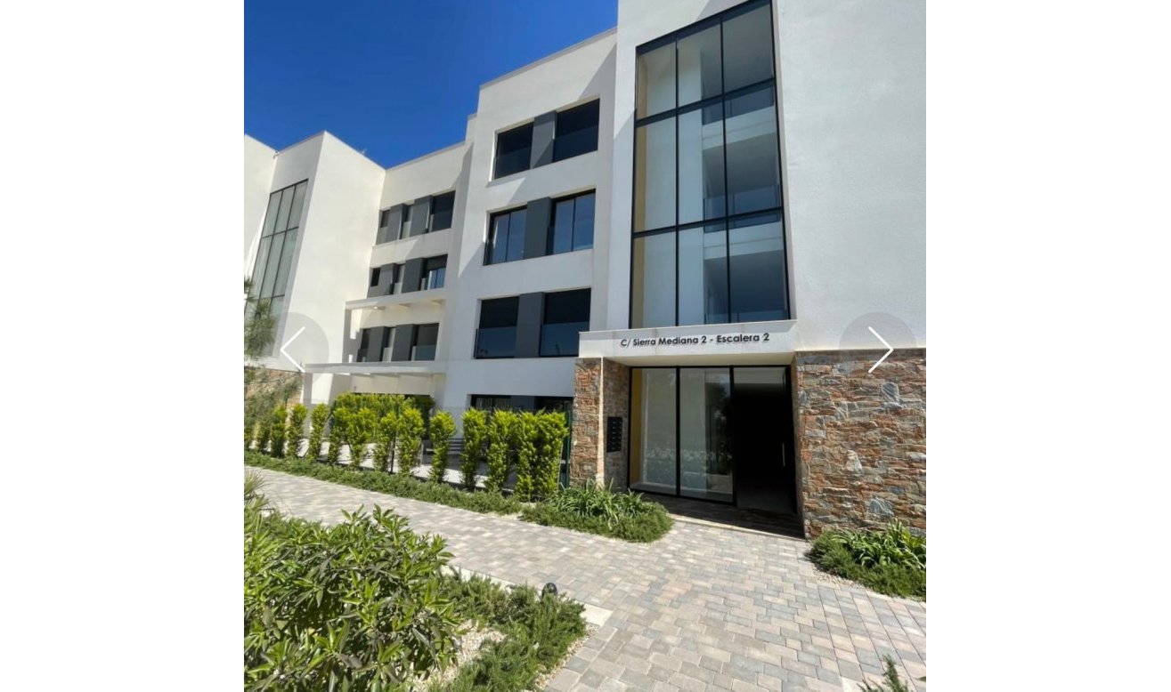 Reventa - Apartamento / piso - Las Colinas Golf and Country Club
