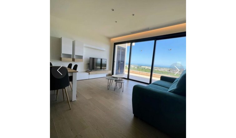 Reventa - Apartamento / piso - Las Colinas Golf and Country Club