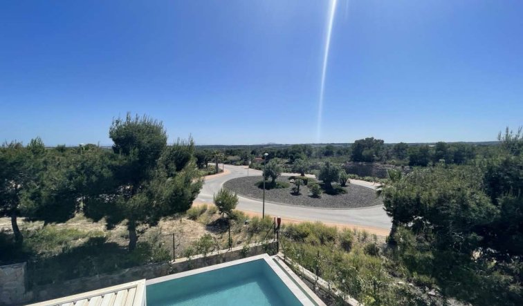 Reventa - Villa - Las Colinas Golf and Country Club