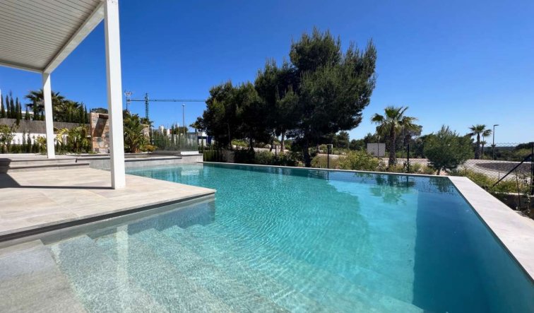 Reventa - Villa - Las Colinas Golf and Country Club
