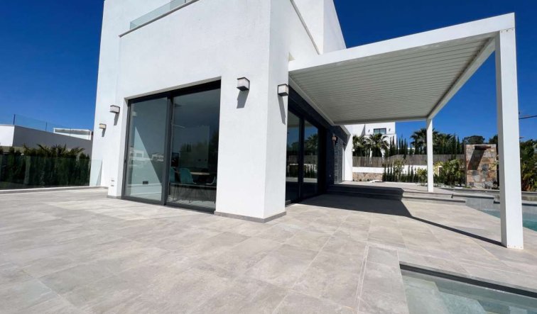 Reventa - Villa - Las Colinas Golf and Country Club