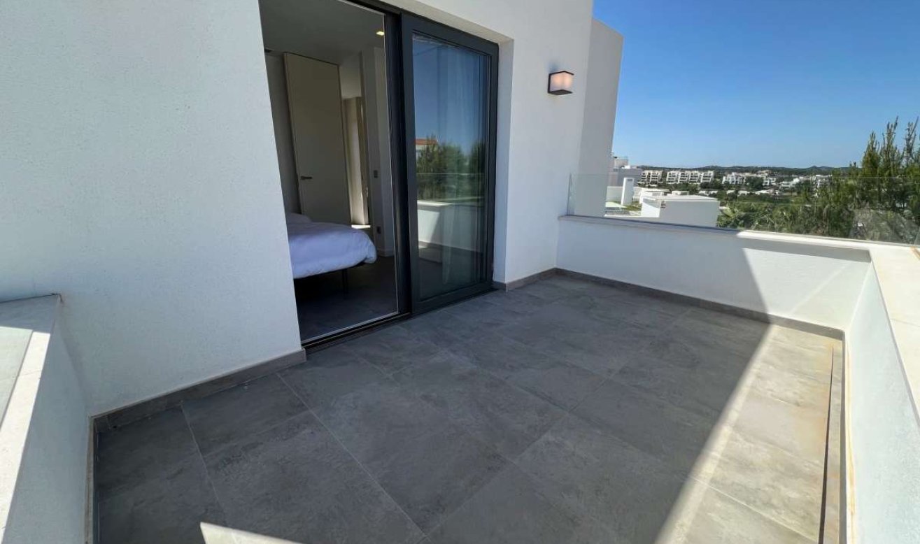 Reventa - Villa - Las Colinas Golf and Country Club