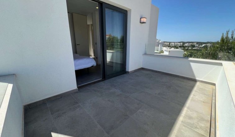 Reventa - Villa - Las Colinas Golf and Country Club