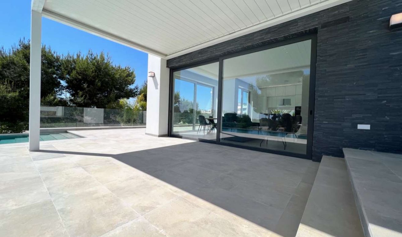 Reventa - Villa - Las Colinas Golf and Country Club