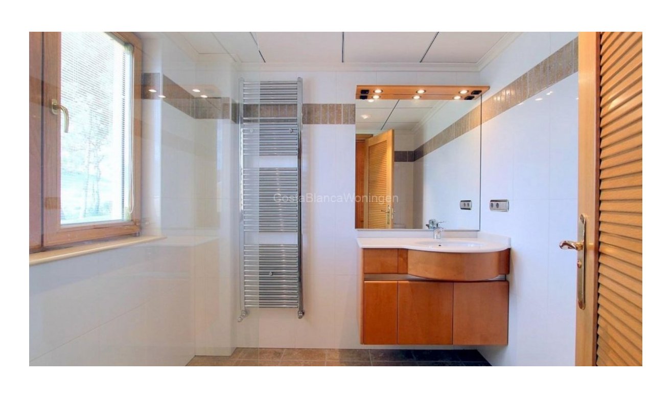 Resale - Villa - Penàguila